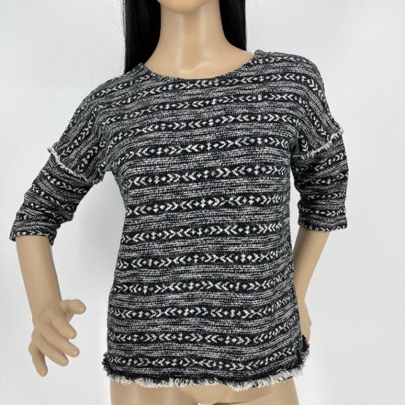 Jacqueline de Yong Black and White Chevron Pattern Eyelash Trim Top GUC- size XS - Picture 1 of 10